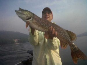 deep_creek_lake_fishing